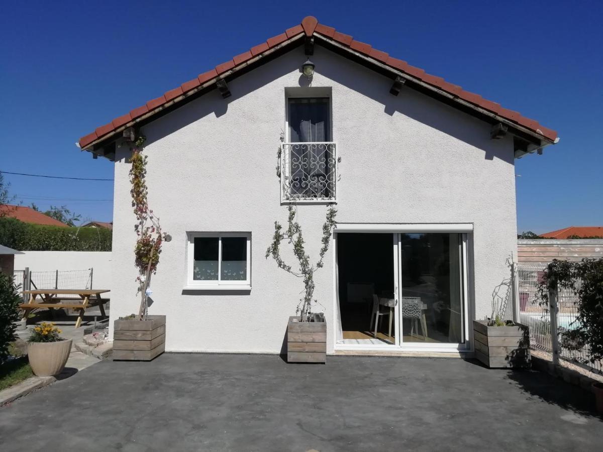 La Maisonnette Au Coeur De La Plaine Vila L'Hopital-le-Grand Exterior foto